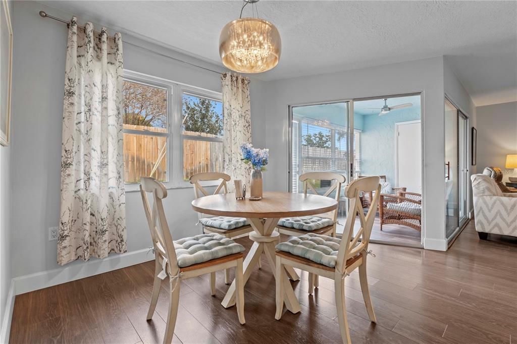 For Sale: $299,500 (3 beds, 2 baths, 1465 Square Feet)