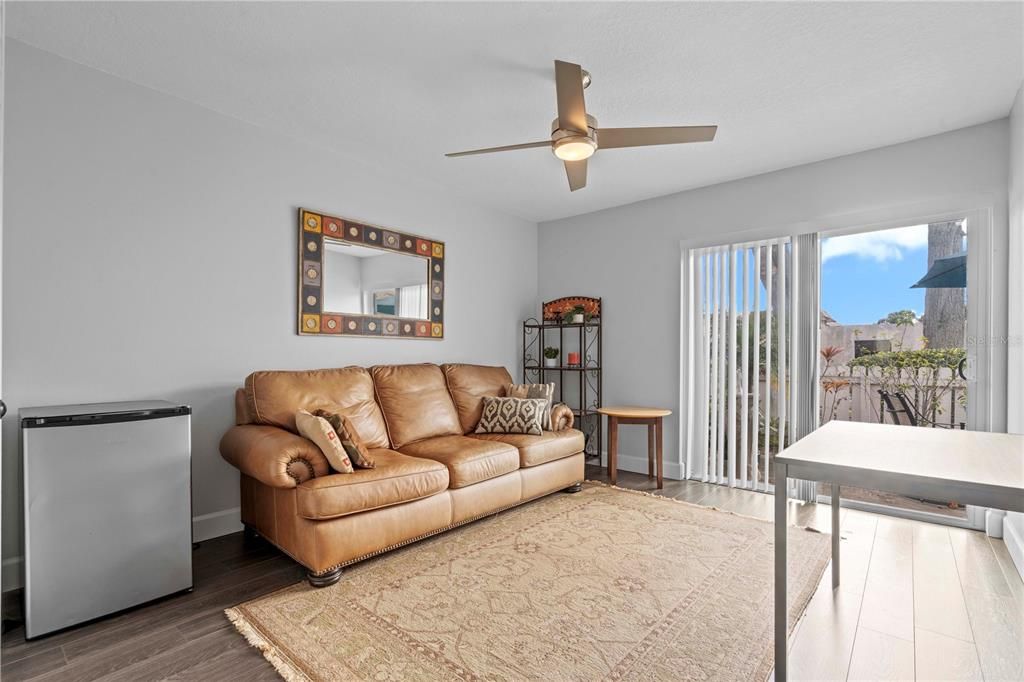 For Sale: $299,500 (3 beds, 2 baths, 1465 Square Feet)