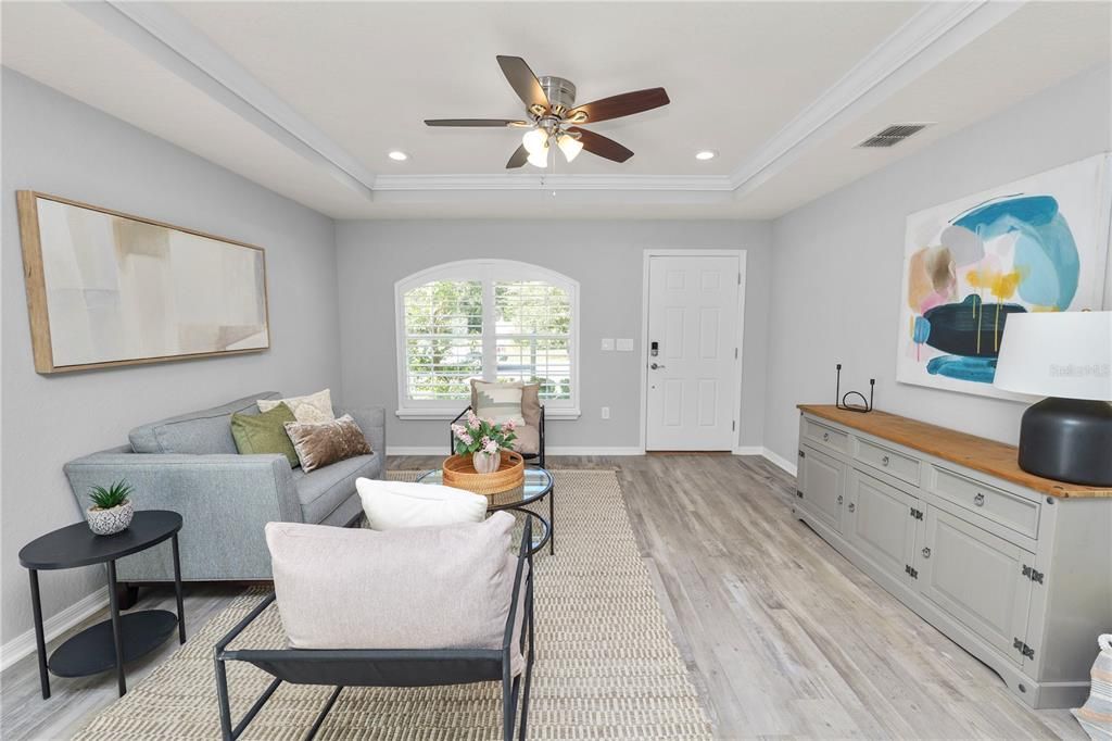 待售: $245,000 (3 贝兹, 2 浴室, 1306 平方英尺)