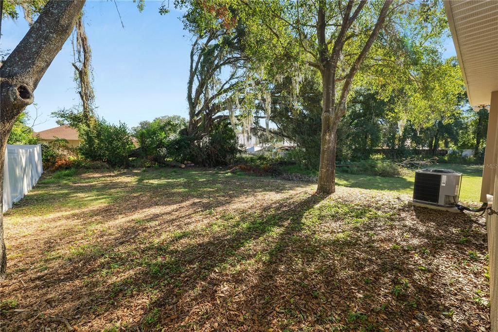 待售: $245,000 (3 贝兹, 2 浴室, 1306 平方英尺)