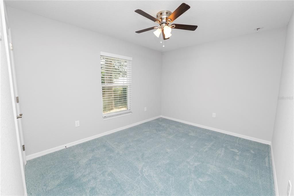 待售: $245,000 (3 贝兹, 2 浴室, 1306 平方英尺)