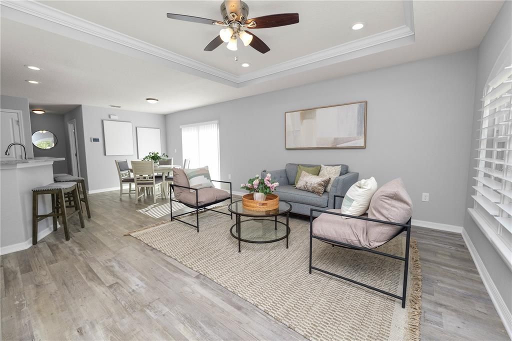 待售: $245,000 (3 贝兹, 2 浴室, 1306 平方英尺)