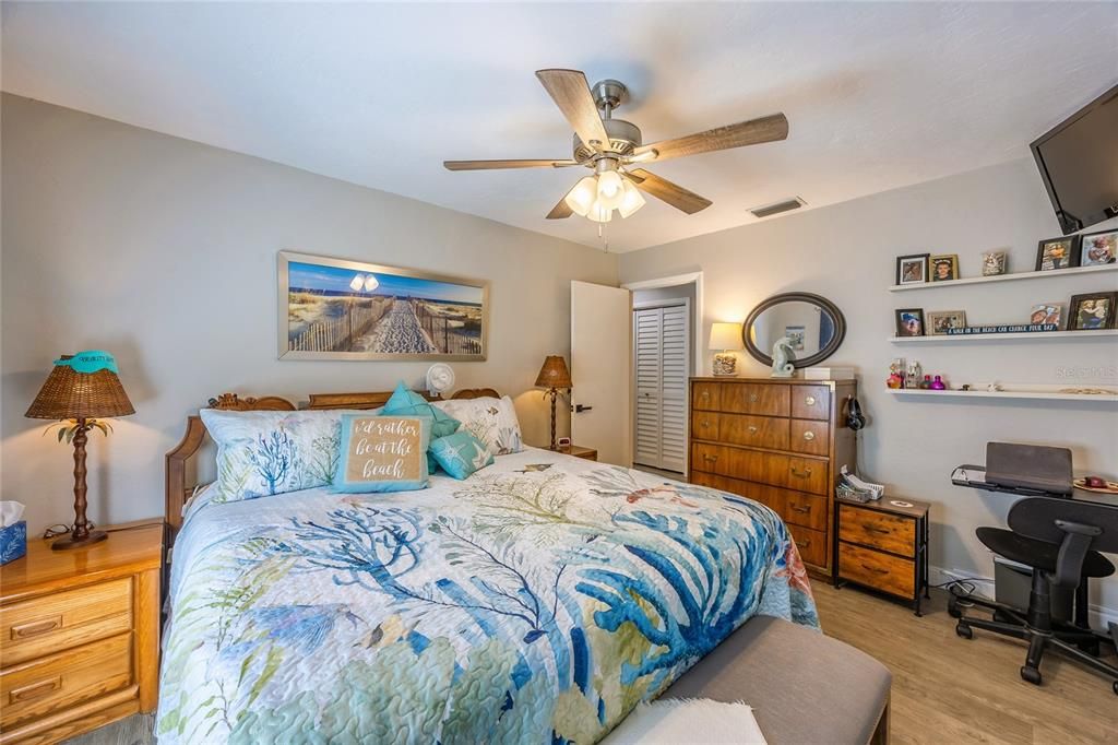 En Venta: $329,900 (2 camas, 2 baños, 1445 Pies cuadrados)