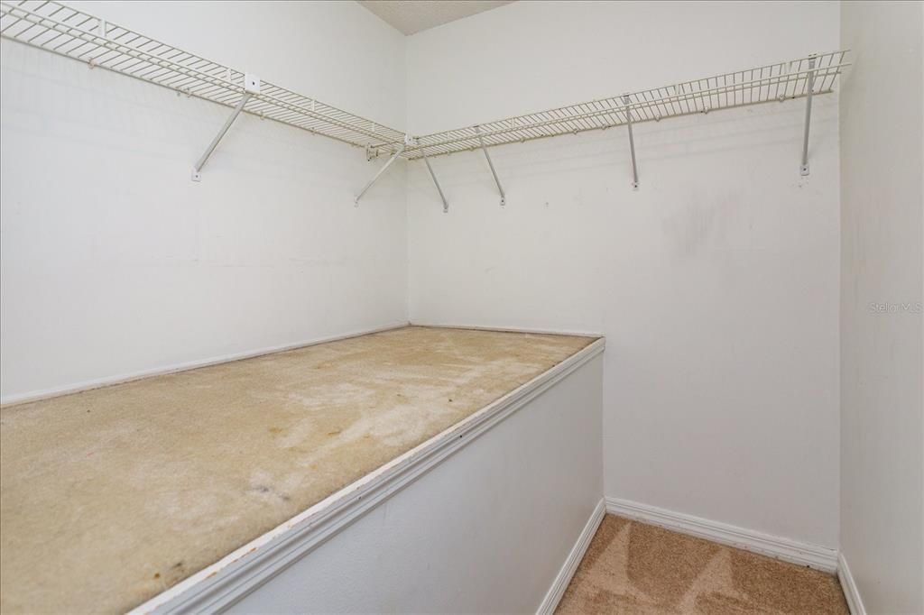 For Sale: $309,000 (2 beds, 2 baths, 1300 Square Feet)