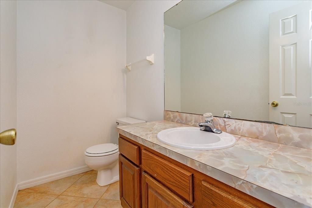 For Sale: $309,000 (2 beds, 2 baths, 1300 Square Feet)