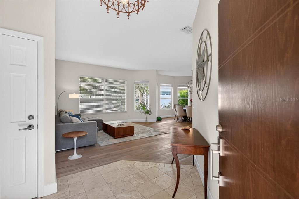 For Sale: $599,000 (2 beds, 2 baths, 2004 Square Feet)