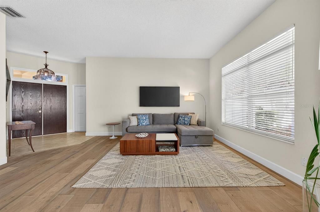 For Sale: $599,000 (2 beds, 2 baths, 2004 Square Feet)