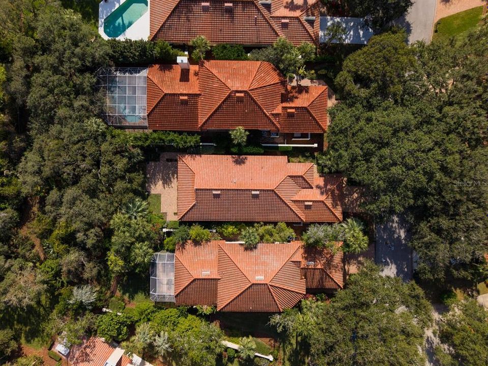 For Sale: $599,000 (2 beds, 2 baths, 2004 Square Feet)