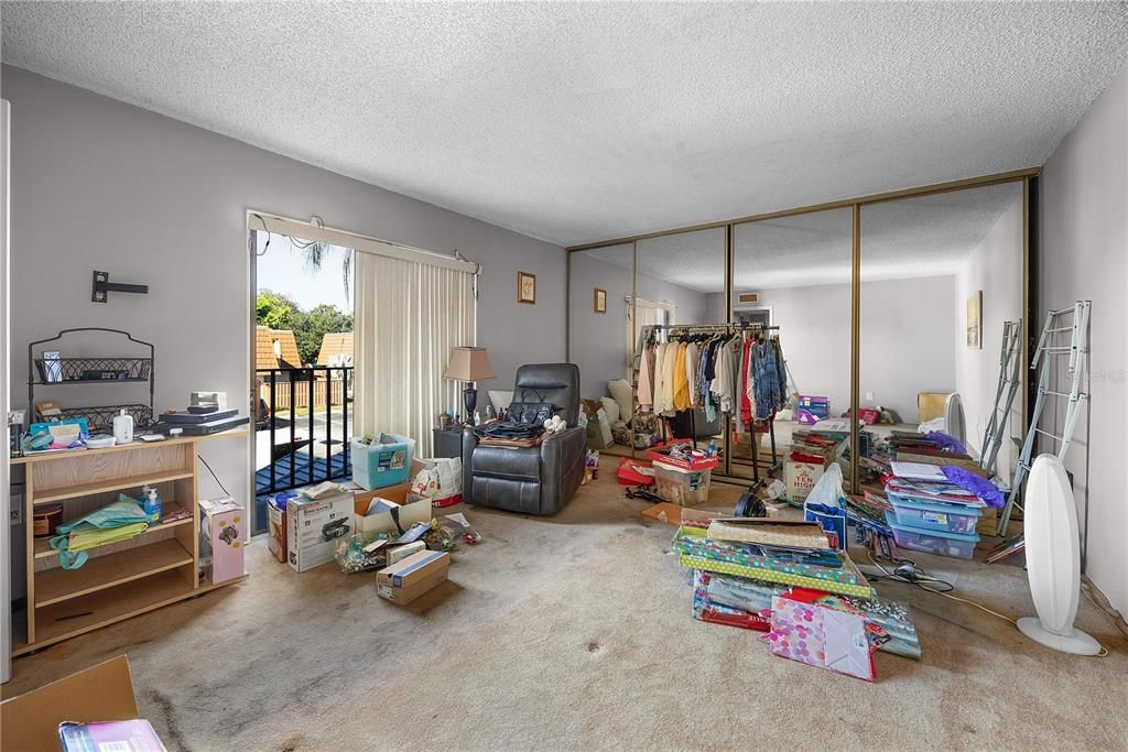 For Sale: $175,000 (2 beds, 2 baths, 1236 Square Feet)