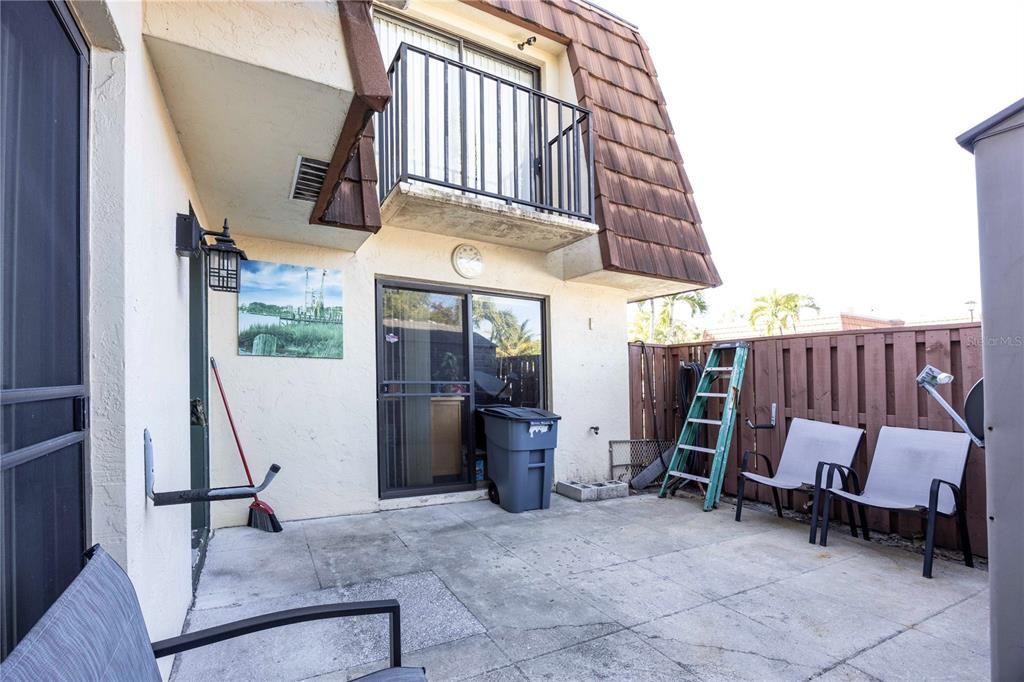 For Sale: $175,000 (2 beds, 2 baths, 1236 Square Feet)