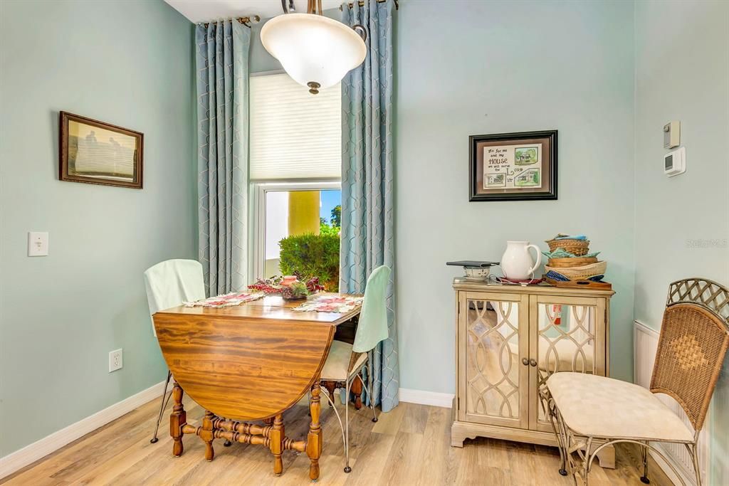 En Venta: $559,000 (3 camas, 2 baños, 1644 Pies cuadrados)