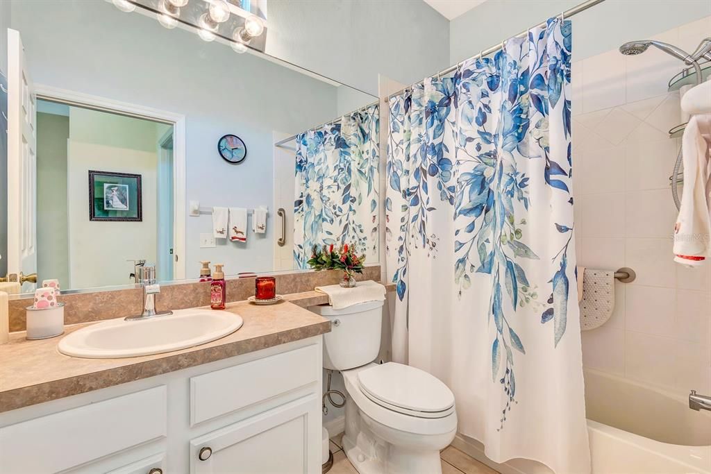 En Venta: $559,000 (3 camas, 2 baños, 1644 Pies cuadrados)