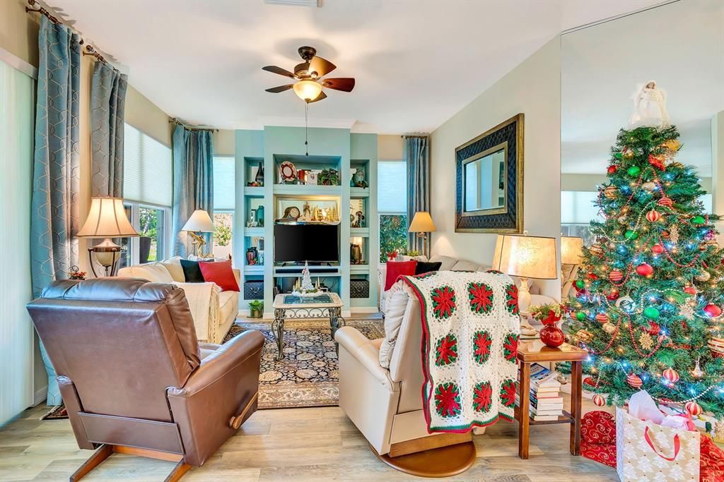 En Venta: $559,000 (3 camas, 2 baños, 1644 Pies cuadrados)