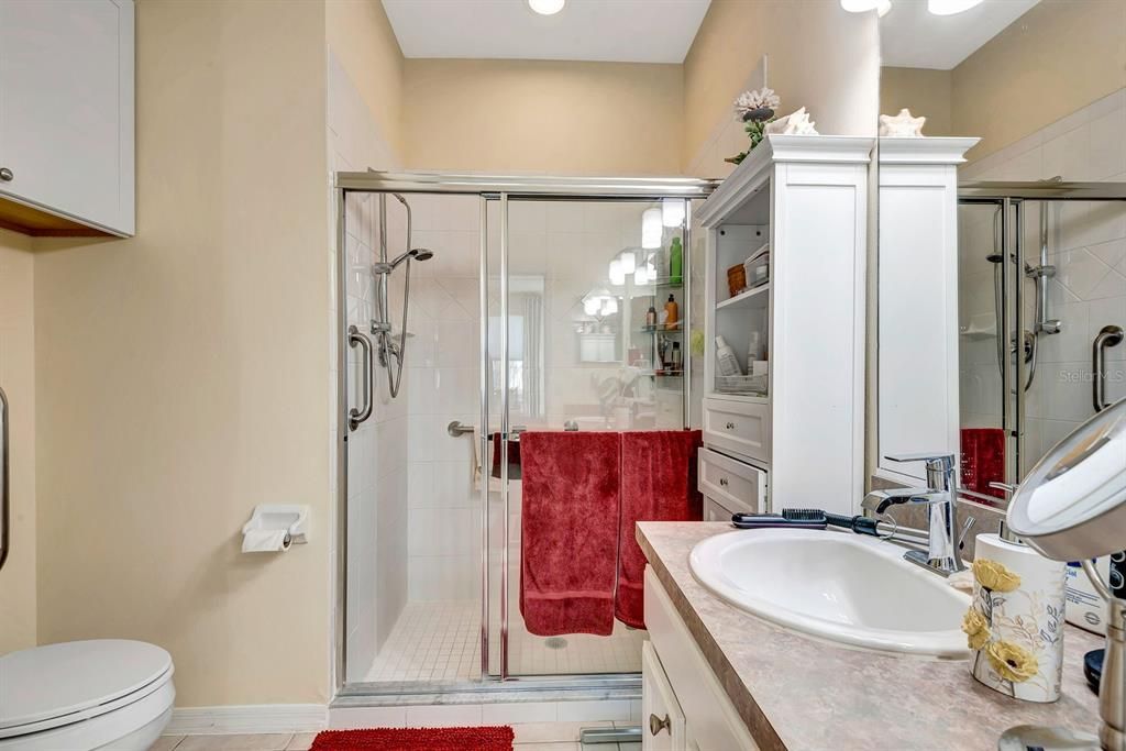 En Venta: $559,000 (3 camas, 2 baños, 1644 Pies cuadrados)