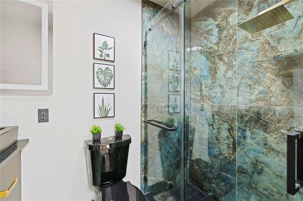 En Venta: $1,999,999 (5 camas, 3 baños, 3119 Pies cuadrados)