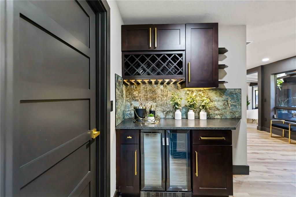 En Venta: $1,999,999 (5 camas, 3 baños, 3119 Pies cuadrados)