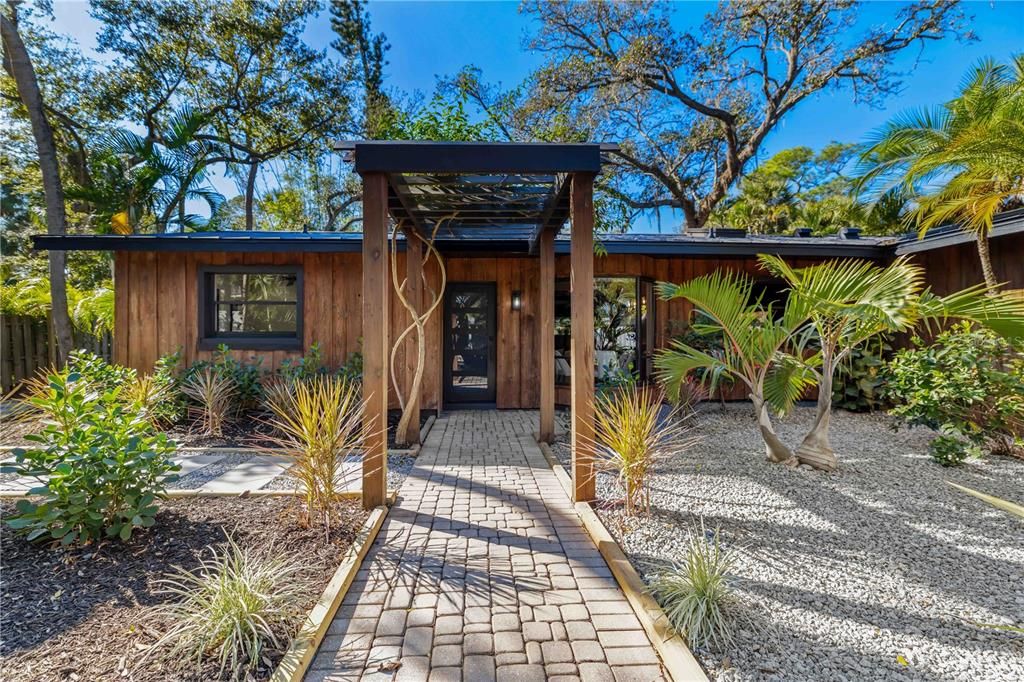 En Venta: $1,999,999 (5 camas, 3 baños, 3119 Pies cuadrados)