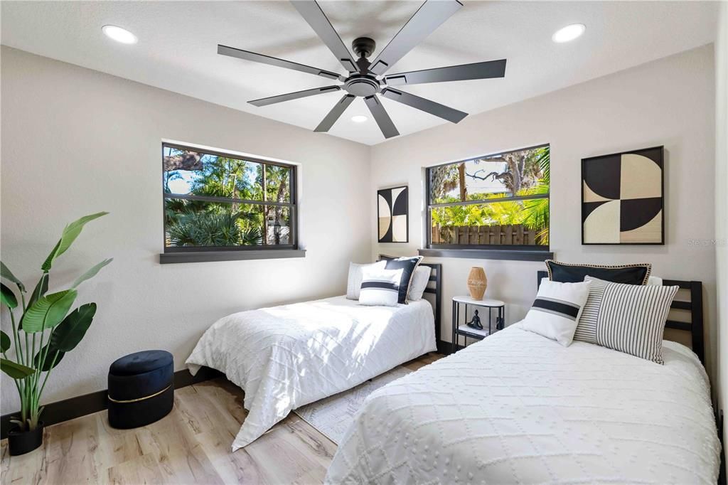 En Venta: $1,999,999 (5 camas, 3 baños, 3119 Pies cuadrados)