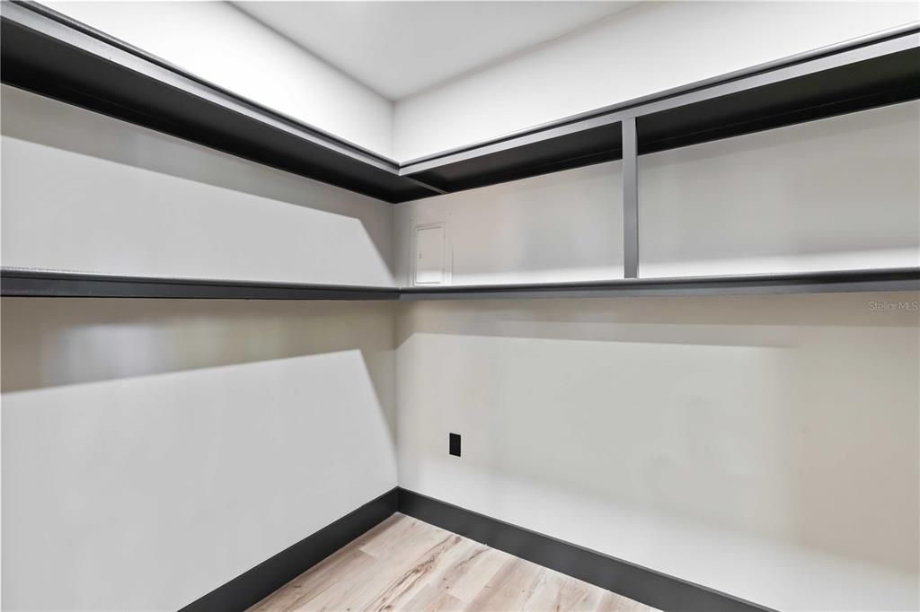 En Venta: $1,999,999 (5 camas, 3 baños, 3119 Pies cuadrados)