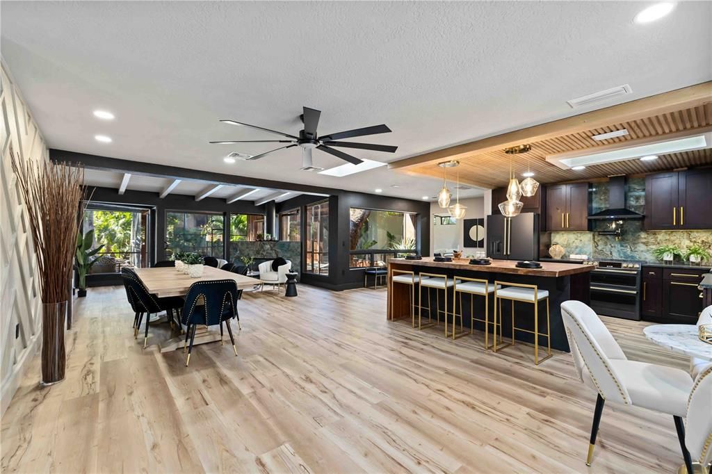 En Venta: $1,999,999 (5 camas, 3 baños, 3119 Pies cuadrados)