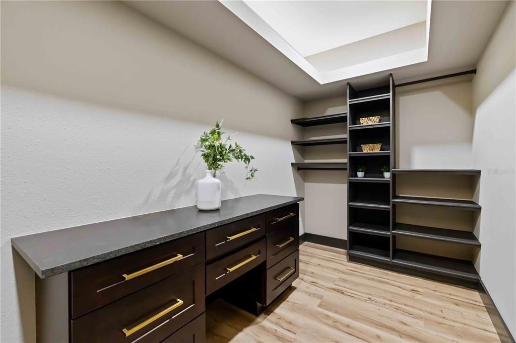 En Venta: $1,999,999 (5 camas, 3 baños, 3119 Pies cuadrados)