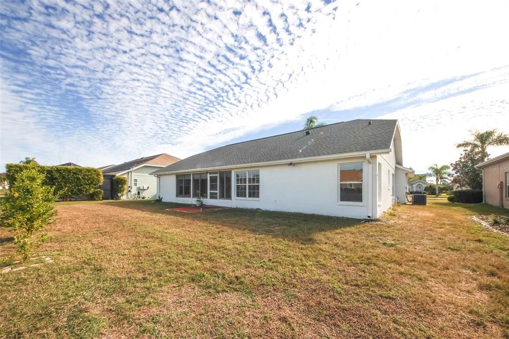 For Sale: $339,500 (3 beds, 2 baths, 1962 Square Feet)