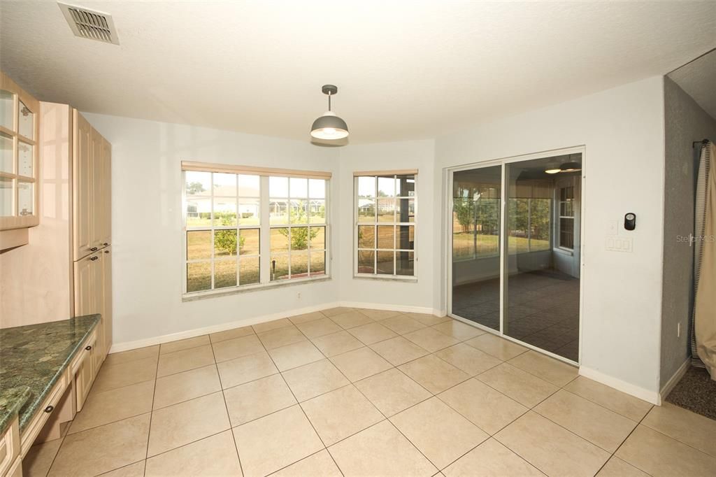 For Sale: $339,500 (3 beds, 2 baths, 1962 Square Feet)