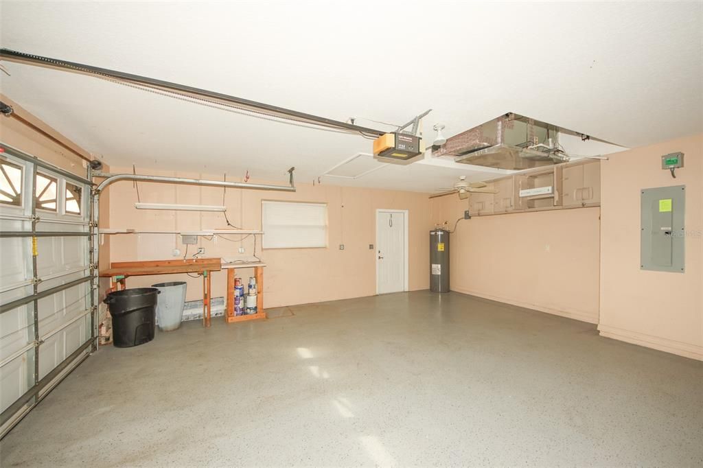 For Sale: $339,500 (3 beds, 2 baths, 1962 Square Feet)