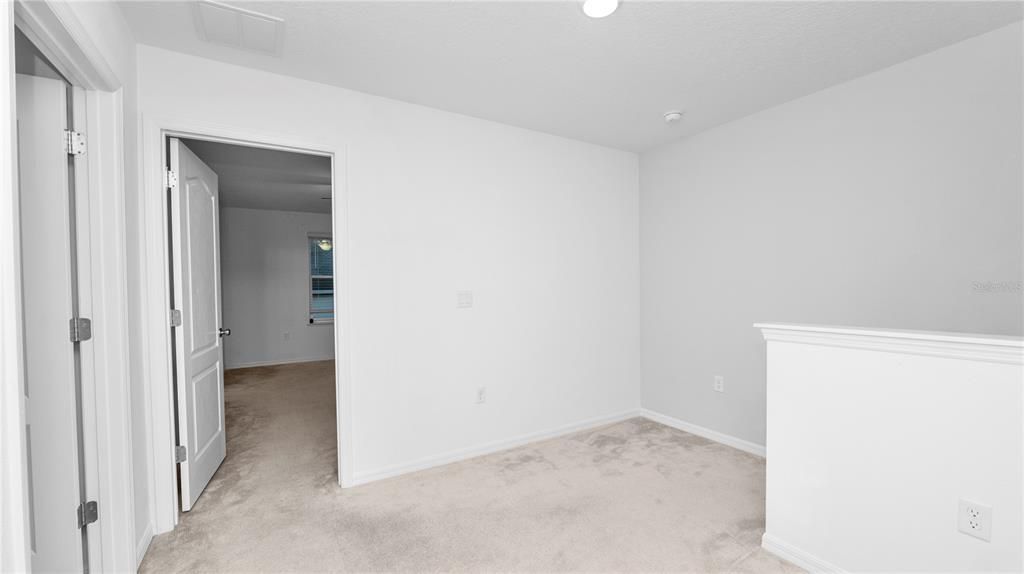 For Sale: $270,000 (3 beds, 2 baths, 1633 Square Feet)