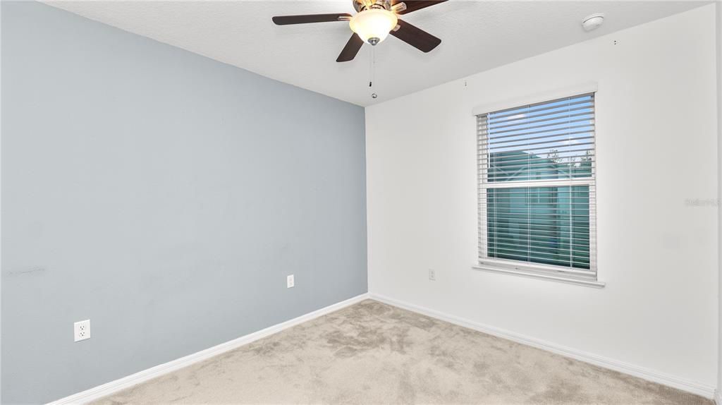 For Sale: $270,000 (3 beds, 2 baths, 1633 Square Feet)