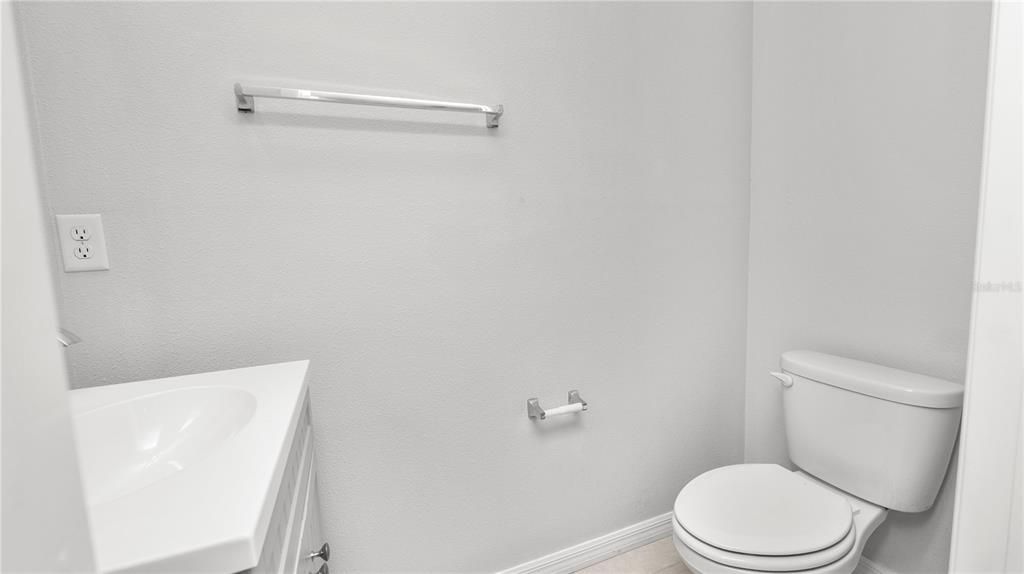 For Sale: $270,000 (3 beds, 2 baths, 1633 Square Feet)