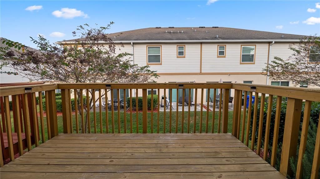 For Sale: $270,000 (3 beds, 2 baths, 1633 Square Feet)