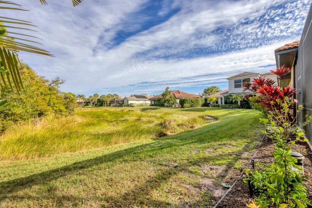 En Venta: $699,900 (4 camas, 3 baños, 2718 Pies cuadrados)