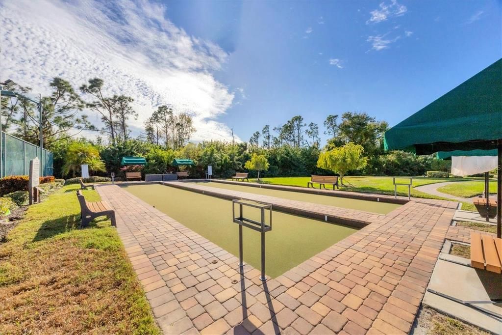 En Venta: $699,900 (4 camas, 3 baños, 2718 Pies cuadrados)