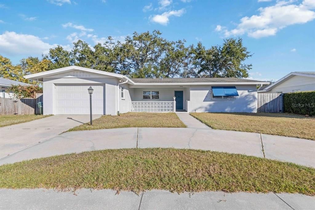 For Rent: $2,800 (3 beds, 2 baths, 2027 Square Feet)