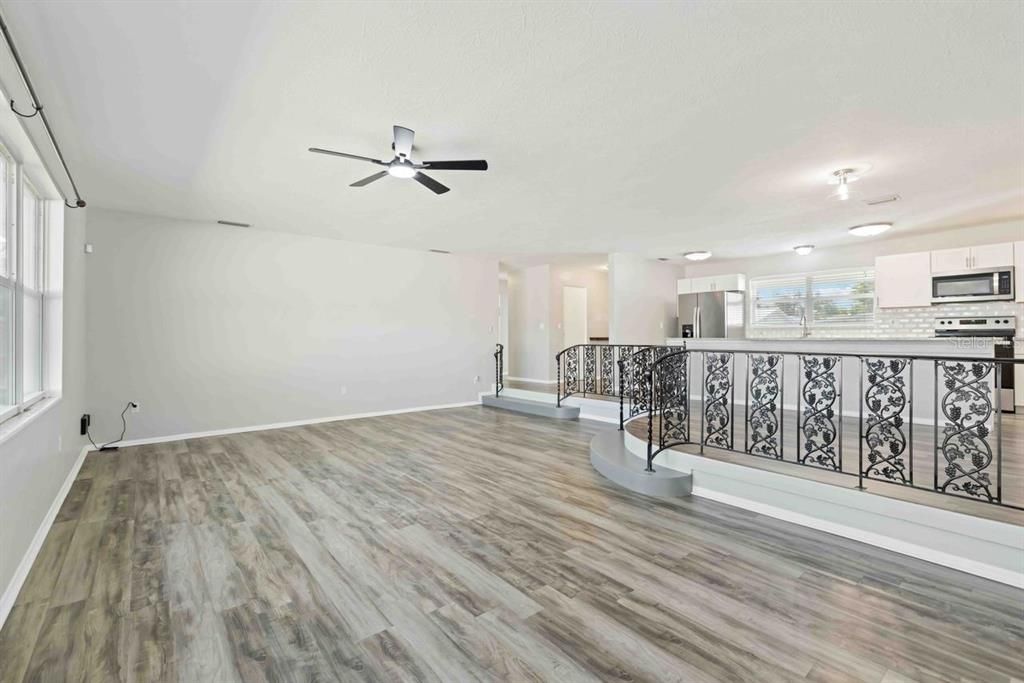 For Rent: $2,800 (3 beds, 2 baths, 2027 Square Feet)