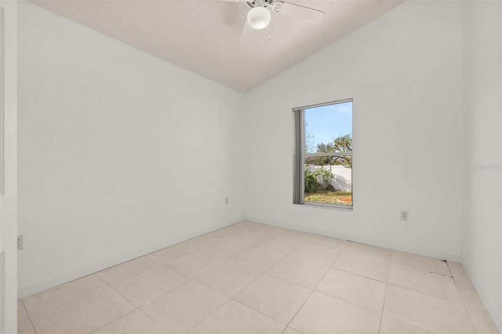 待售: $310,000 (3 贝兹, 2 浴室, 1664 平方英尺)