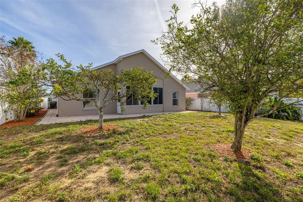 待售: $310,000 (3 贝兹, 2 浴室, 1664 平方英尺)