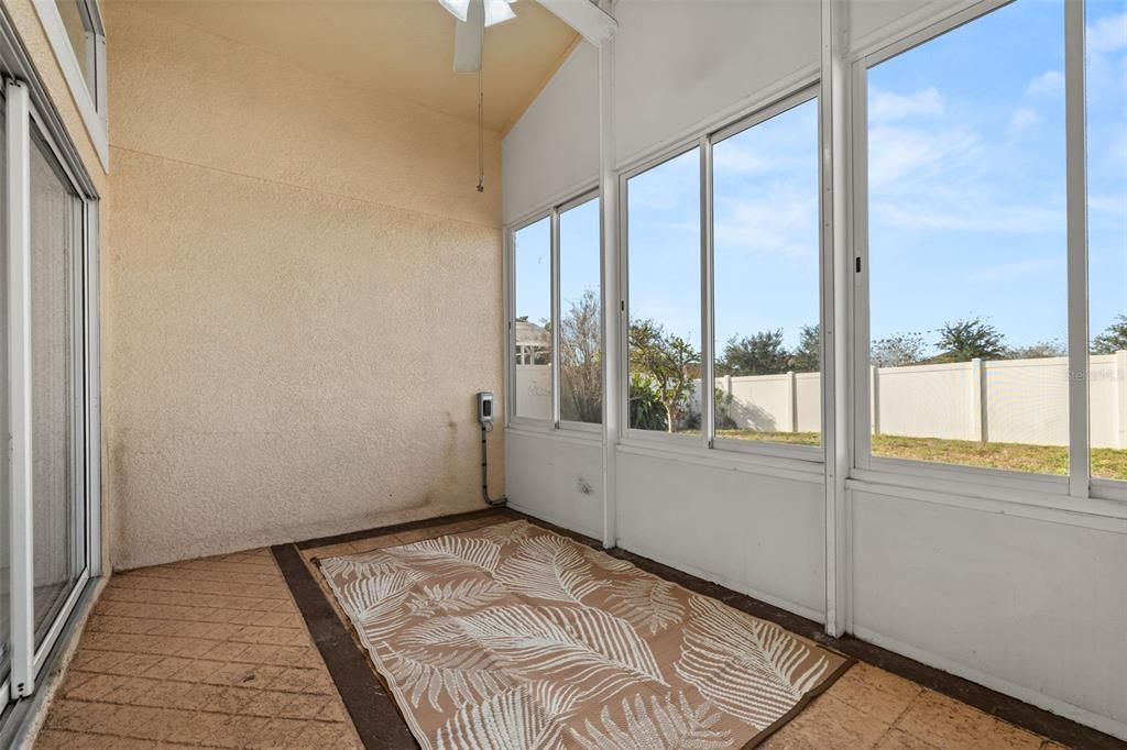 待售: $310,000 (3 贝兹, 2 浴室, 1664 平方英尺)