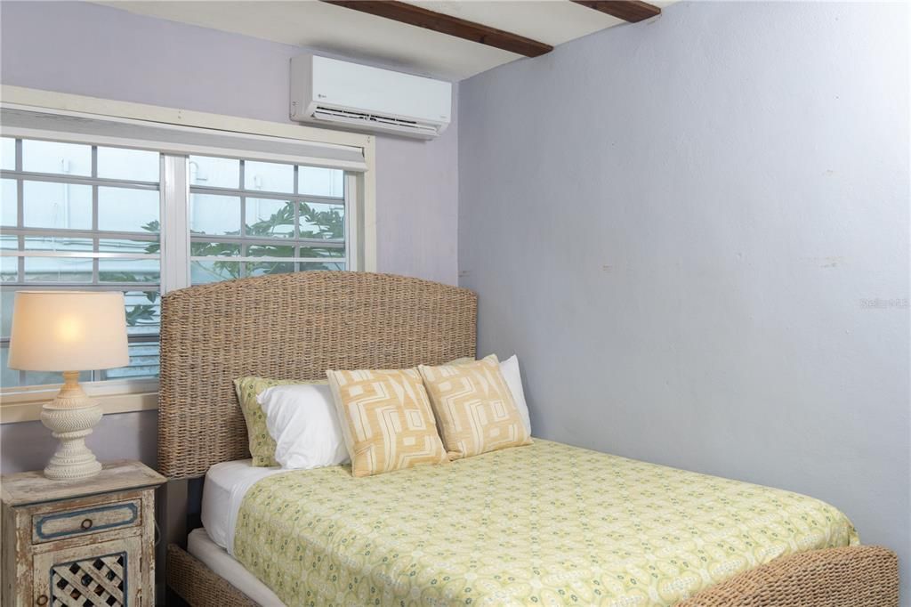 En Venta: $285,000 (2 camas, 1 baños, 1000 Pies cuadrados)