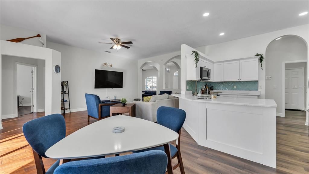 For Sale: $389,000 (4 beds, 2 baths, 2250 Square Feet)