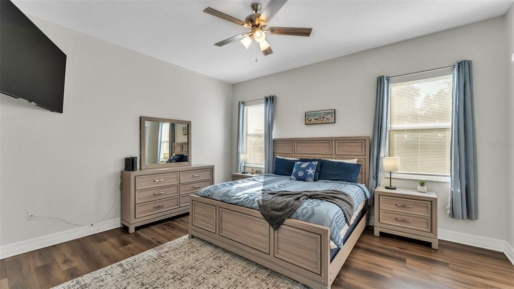 For Sale: $389,000 (4 beds, 2 baths, 2250 Square Feet)