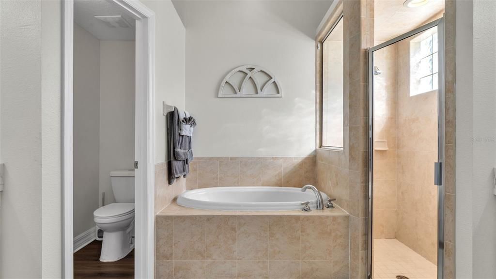 For Sale: $389,000 (4 beds, 2 baths, 2250 Square Feet)