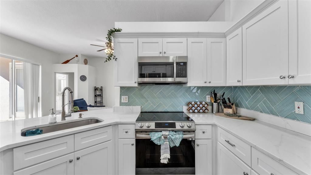 For Sale: $389,000 (4 beds, 2 baths, 2250 Square Feet)