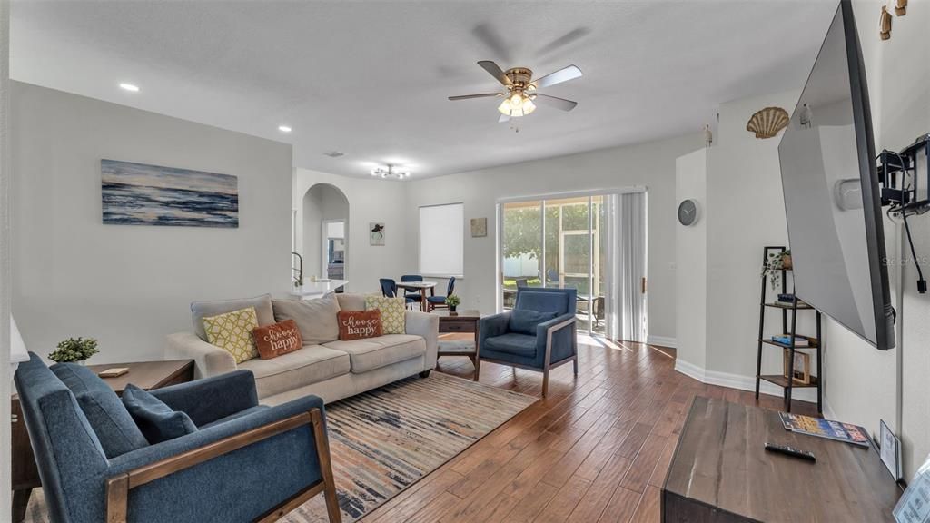 For Sale: $389,000 (4 beds, 2 baths, 2250 Square Feet)