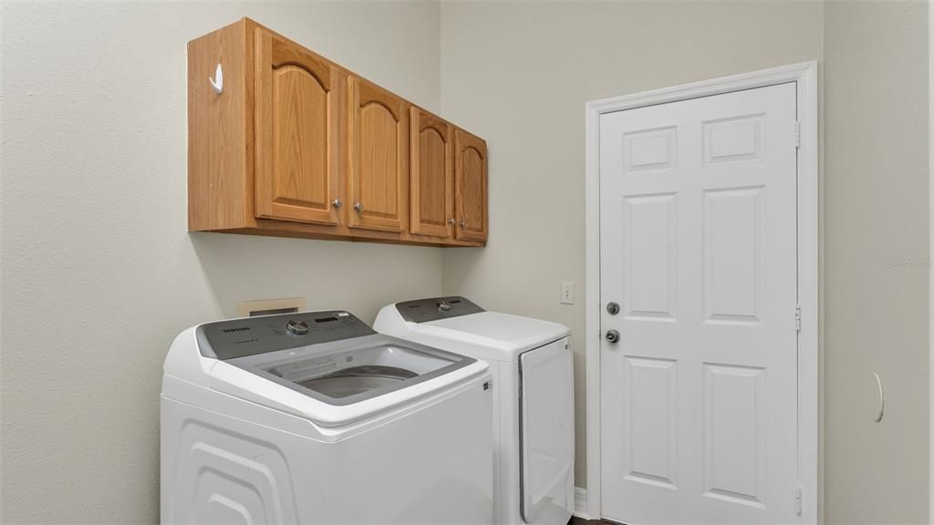 For Sale: $389,000 (4 beds, 2 baths, 2250 Square Feet)