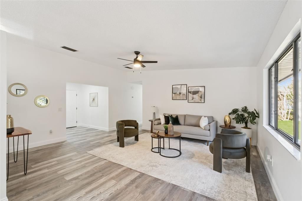 待售: $325,000 (3 贝兹, 2 浴室, 1430 平方英尺)