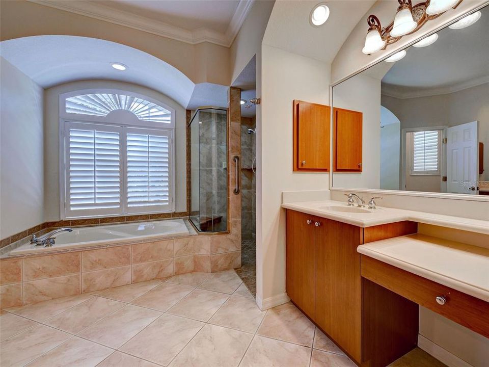 В аренду: $4,500 (4 спален, 3 ванн, 2314 Квадратных фут)