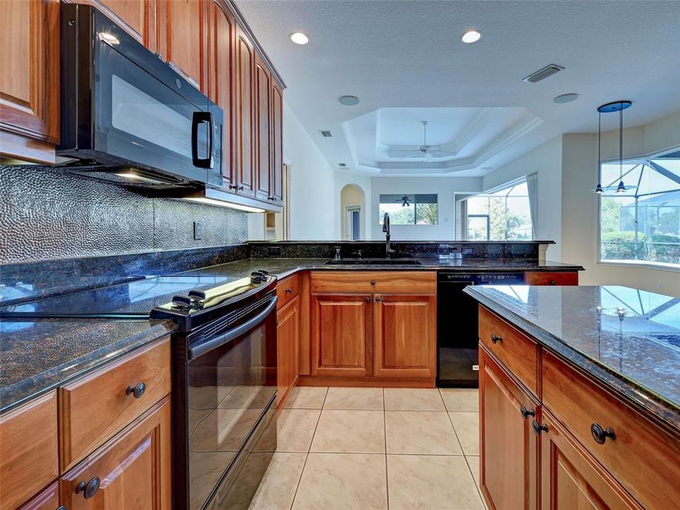 В аренду: $4,500 (4 спален, 3 ванн, 2314 Квадратных фут)