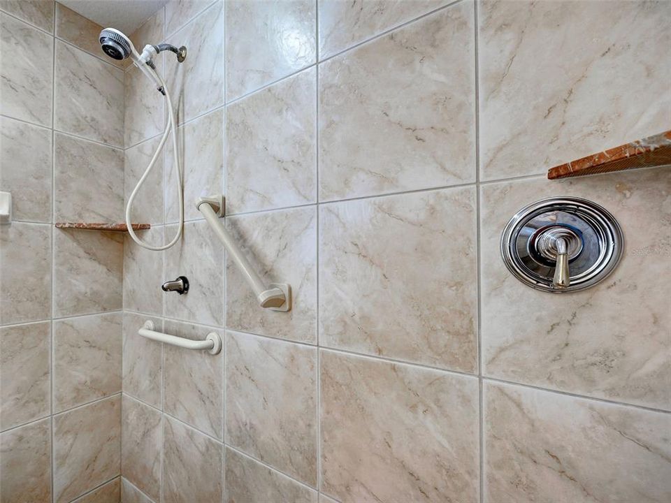 В аренду: $4,500 (4 спален, 3 ванн, 2314 Квадратных фут)